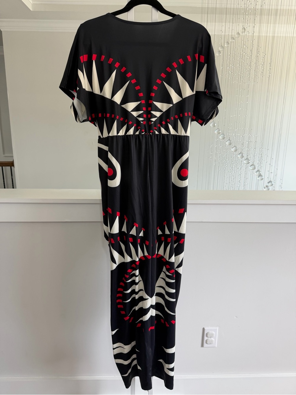 Commense Geometric Print V Midi Dress - Picture 7 of 8